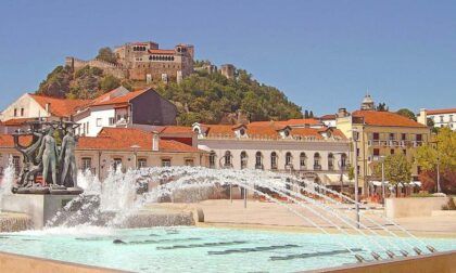 Fountains and façades below the castle